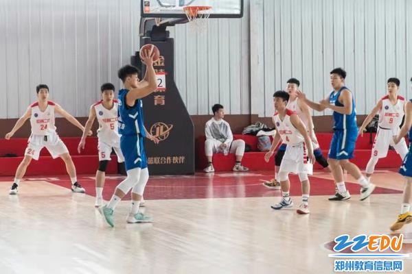 如何为残疾人士提供适合的篮球辅导_2